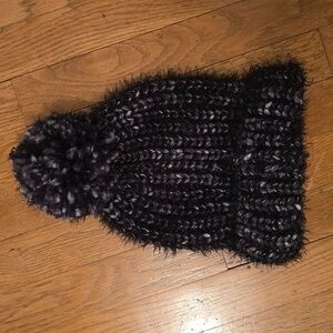 A.N.A. BRAND WOMEN'S BLACK SPARKLY "STOCKING CAP" WITH POMPOM ONE SIZE F…